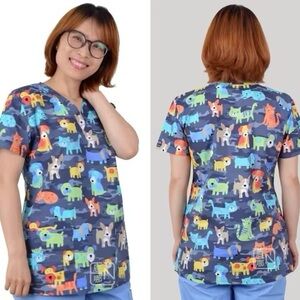 WhiteCross | ScrubTop | Size M | Color Gray with Dogs&Cats